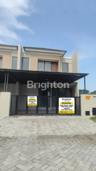 image RUMAH MEWAH DI PONDOK TJANDRA INDAH DELIMA UTARA SIDOARJO  (1)