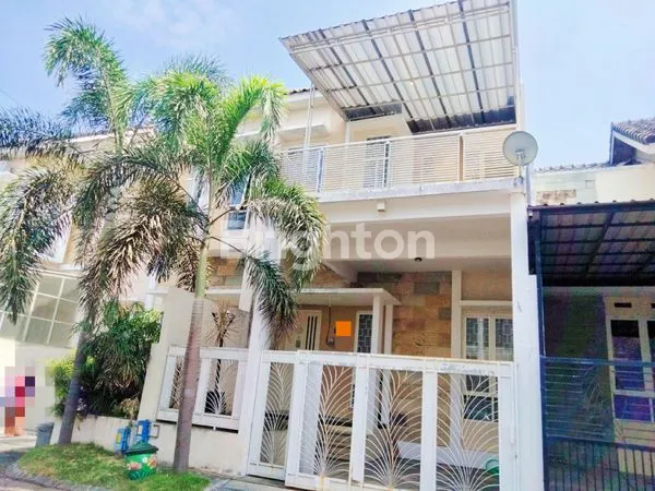 RUMAH BAGUS MODERN MURAH! 2 LT SEMI FURNISH LOKASI DEKAT SUHAT DAN UB