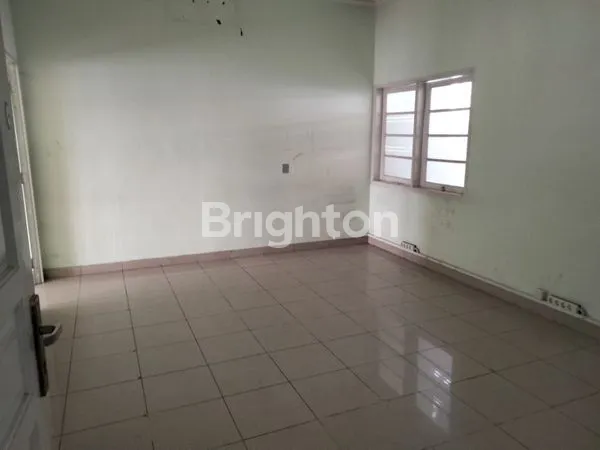 image RUMAH TINGKAT BERGAYA MODERN DIJALAN TERSIBUK KOTA BOGOR (4)