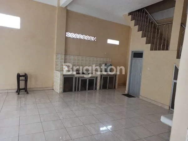 image RUMAH DI KONTRAKAN LOKASI KEBUN BUNGA KM 9 (4)