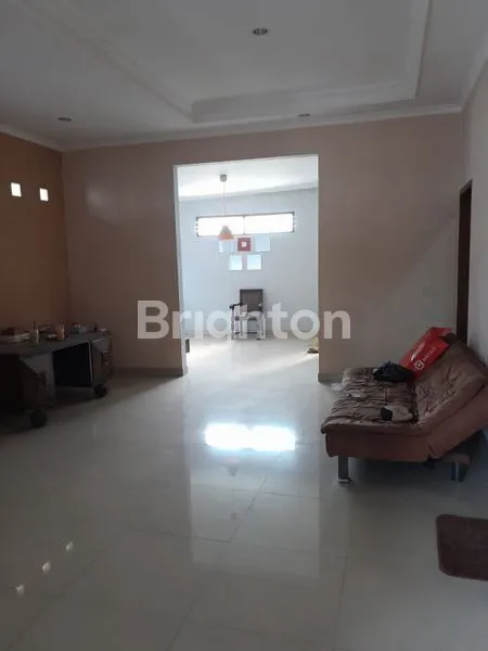 image HUNIAN STRATEGIS DI PINGGIR JALAN (8)