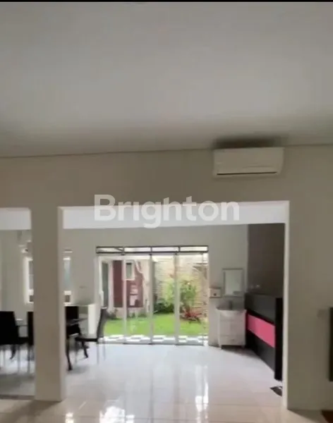 image RUMAH FULL FURNISHED SIAP HUNI DI KOTA BARU PARAHYANGAN (3)