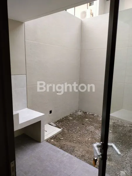 image DIJUAL RUMAH NORTHWEST LAKE (5)