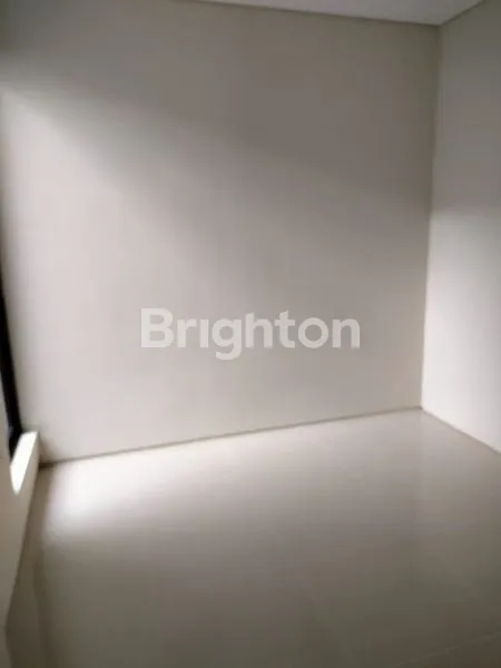 image DIJUAL RUMAH NORTHWEST LAKE (3)