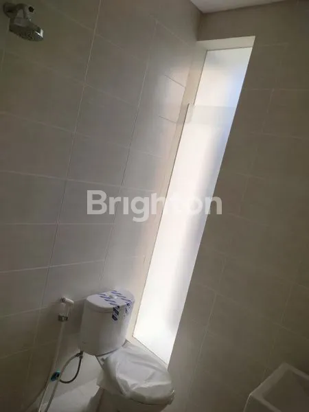 image DIJUAL RUMAH NORTHWEST LAKE (6)