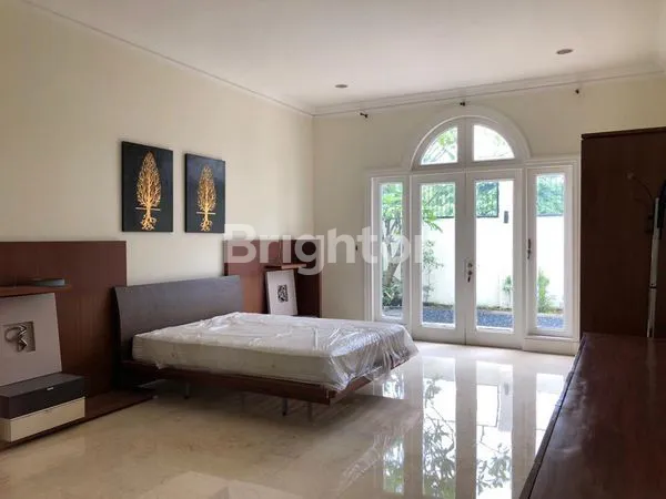 image RUMAH FURNISH DI FONTAINEBLEAU GOLF RESIDENCE BSD CITY (2)