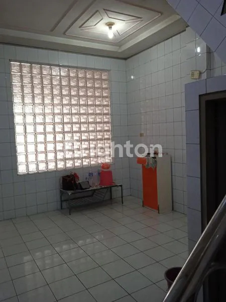 image RUKO KEREN LOKASI PREMIUM TENGAH KOTA DEKAT  FASILITAS UMUM (3)