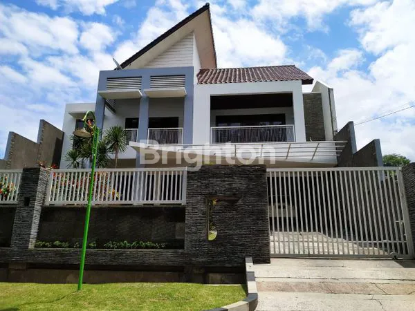 image RUMAH DI JL RAYA LEMBAH DIENG MALANG (9)