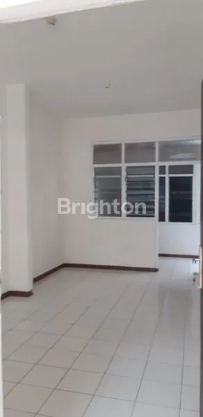 image DIJUAL RUMAH 1,5LT HARGA  800 JT AN RUNGKUT MAPAN (3)