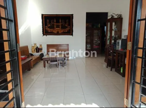 image RUMAH ISTIMEWA SIAP HUNI KOKOH BANGUNANNYA PEDURUNGAN (3)