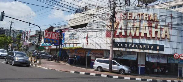 image JL RAYA UTAMA PUSAT KOTA, EX SHOWROOM  (2)