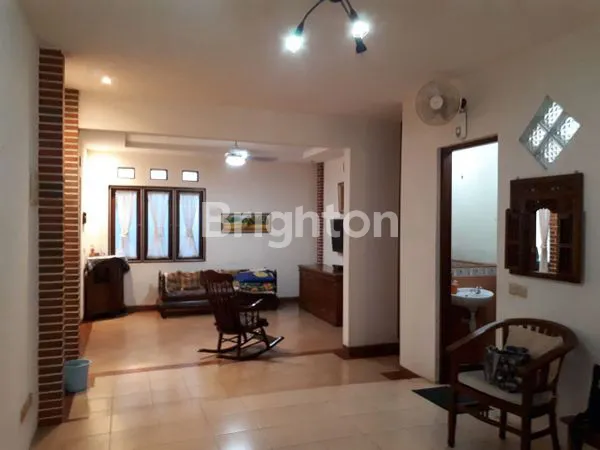 image RUMAH CANTIK DI LIPPO KARAWACI TANGERANG (2)