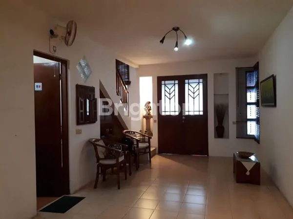 image RUMAH CANTIK DI LIPPO KARAWACI TANGERANG (7)