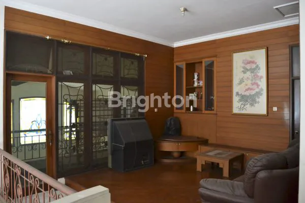 image RUMAH MEWAH HOOK 2 LANTAI DI DELTA SARI, WARU-SIDOARJO (3)