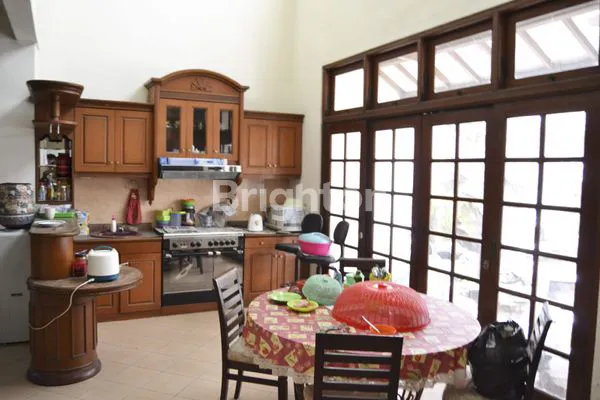 image RUMAH MEWAH HOOK 2 LANTAI DI DELTA SARI, WARU-SIDOARJO (8)