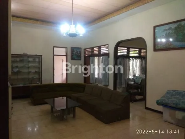 image RUMAH DI JL. KETINTANG WIYATA (2)