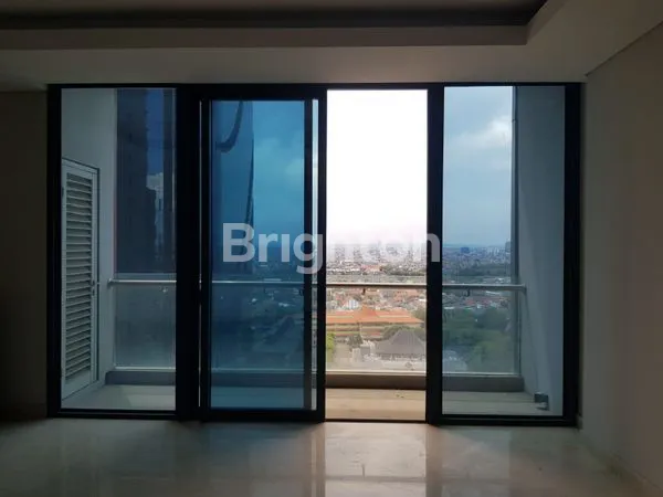 image HUNIAN MEWAH DENGAN PRIVAT LIFT, APARTEMEN VOILA, SURABAYA (7)
