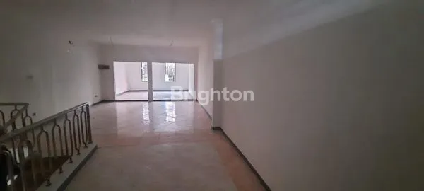 image RUKO TEBET DEKAT CERVINO VILLAGE JALAN RAYA UTAMA (4)