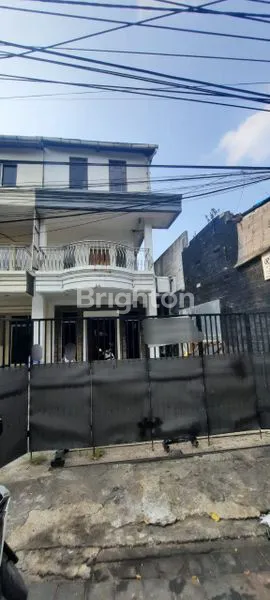 image RUKO TEBET DEKAT CERVINO VILLAGE JALAN RAYA UTAMA (1)