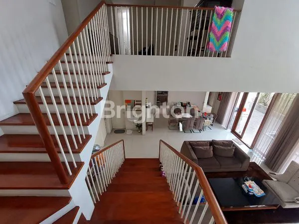 image MODERN TROPICAL DESIGN HOME DEPAN TAMAN CITRALAND GREENLAKE (4)