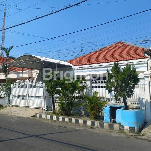 image RUMAH DHARMAHUSADA INDAH BARAT (1)