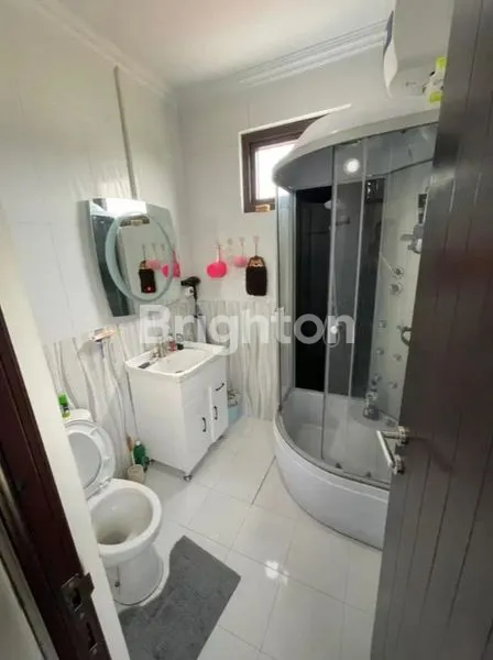 image RUMAH HOOK DI PANDANARAN HILL (2)