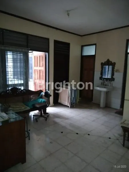 image HUNIAN LUAS DAN NYAMAN DI SETURAN (3)