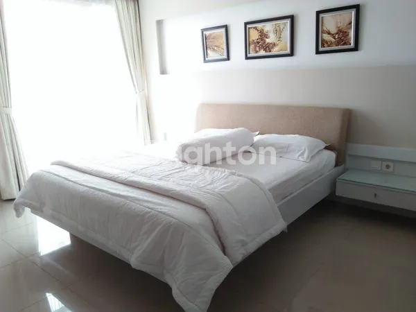 image APARTEMEN SHERWOOD RESIDENT KELAPA GADING LT 12,  VIEW POOL, FULL FURNISHED, 3 BR (6)