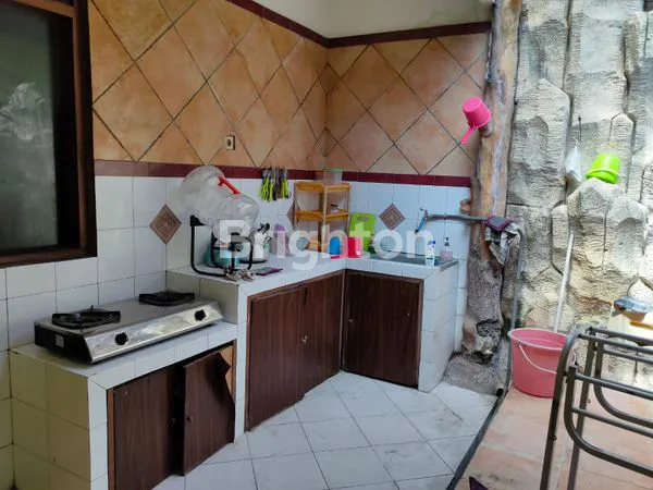 image RUMAH 2 LANTAI HOEK PBI ARAYA (5)