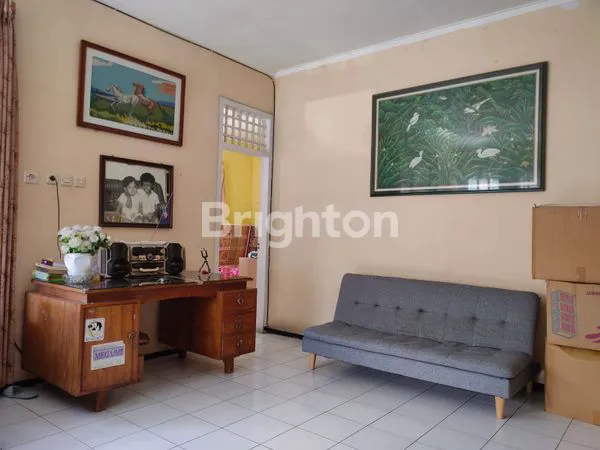 image RUMAH 2 LANTAI HOEK PBI ARAYA (6)