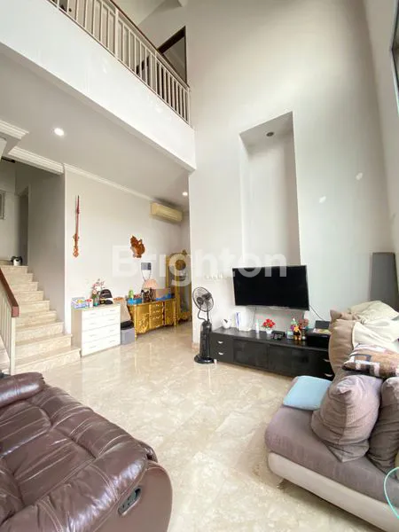 image RUMAH MEWAH ADA KOLAM RENANG DI JATIPADANG JAKARTA SELATAN MURAH (4)