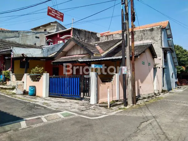 image RUMAH HOOK DI LOKASI PENDUDUK, DAERAH KALIPANCUR SEMARANG BARAT (8)