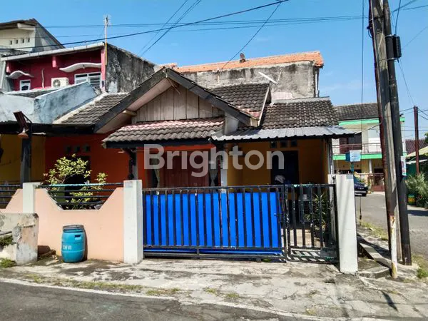 image RUMAH HOOK DI LOKASI PENDUDUK, DAERAH KALIPANCUR SEMARANG BARAT (1)