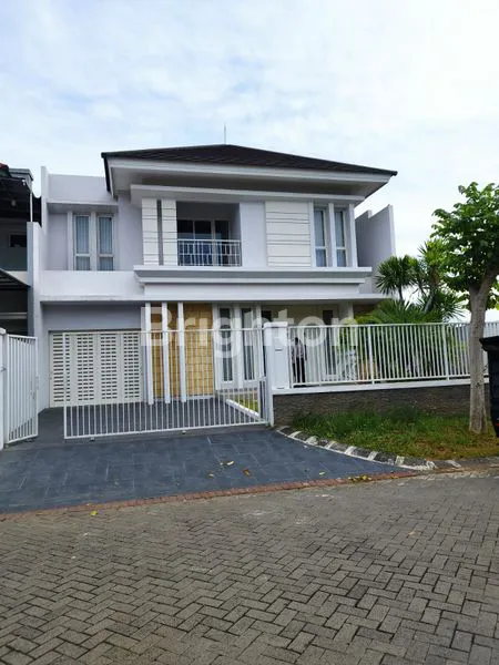 image RUMAH NEW MINIMALIS PURI GALAXY SAMPING PERUMAHAN ARAYA GALAXY BUMI PERMAI DEKAT KE PETRA SCHOOL, VITA SCHOOL, ITS,  HANG TUAH SUPERINDO DAN GALAXY MALL (1)