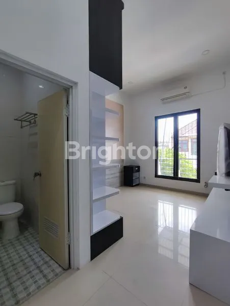 image RUMAH SEMI FURNISH 2 LANTAI KLAMPIS SEMOLO TIMUR (4)