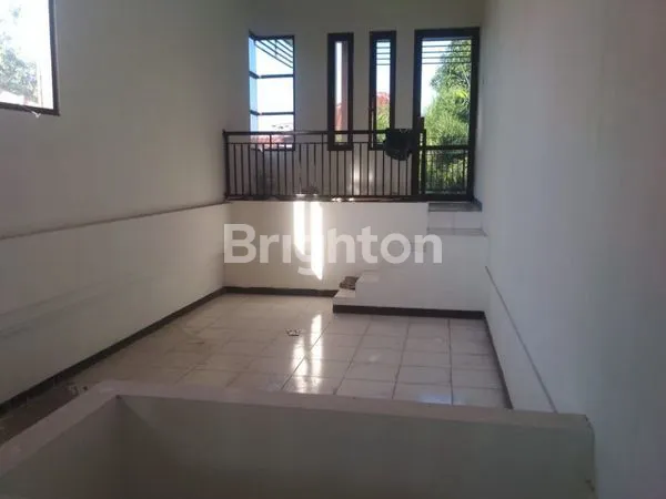 image MEDOKAN ASRI KONDISI BAGUS TERAWAT LOKASI STRATEGIS DEKAT UPN DAN STIKOM (3)