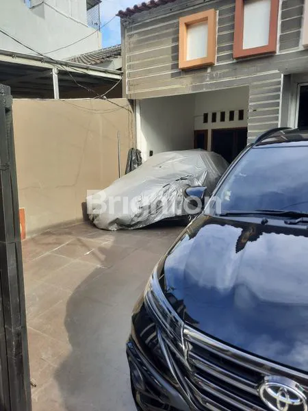 image RUMAH SIAP HUNI DI HIBRIDA KELAPA GADING (6)