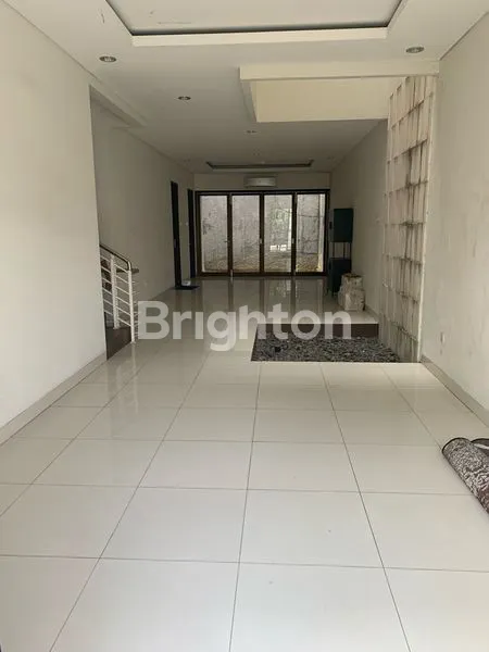 image RUMAH DI JALAN DEWI SINTA KELAPA GADING TIMUR (6)