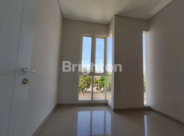 image RUMAH BARU AREA BOULEVARD (7)