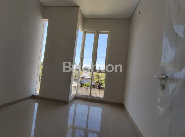 image RUMAH BARU AREA BOULEVARD (8)