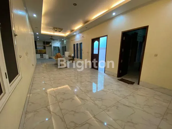 image RUMAH 3 LANTAI MEWAH DAN ASRI SIAP HUNI DI CLUSTER PALMYRA @ ALAM SUTERA (7)