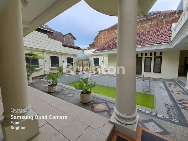 image RUMAH + SWIMMING POOL DEKAT SOEKARNO HATTA LOWOKWARU MALANG (1)
