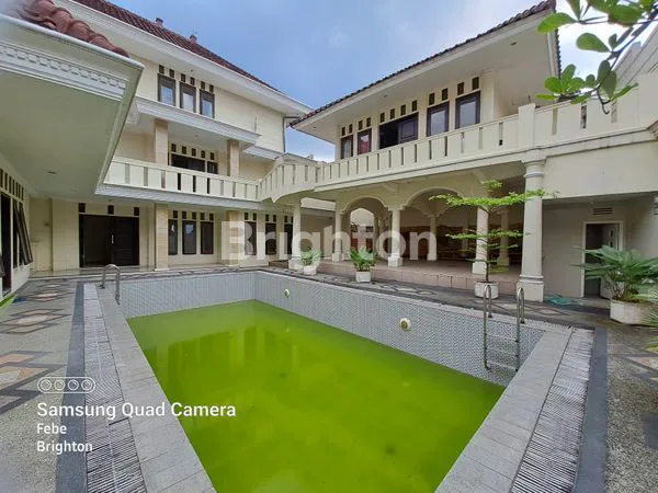 image RUMAH + SWIMMING POOL DEKAT SOEKARNO HATTA LOWOKWARU MALANG (3)