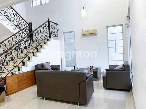 image RUMAH CLASSIC MINIMALIS DI VIRGINIA REGENCY PAKUWON CITY (1)