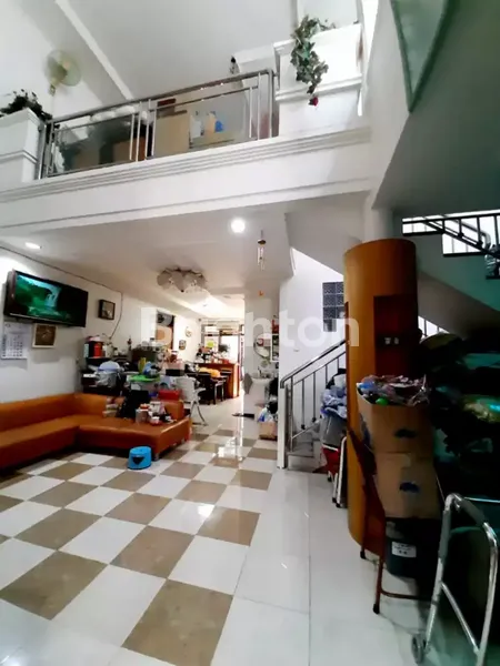 image RUMAH 2 LT DI MANYAR JAYA SURABAYA LETAK STRATEGIS  (4)