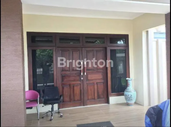 image RUMAH MEWAH LT 270 LB 200 FULLY-FURNISHED WONOREJO (2)