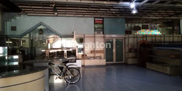 image HUNIAN TOKO STRATEGIS DI TENGAH KOTA KEDIRI (2)