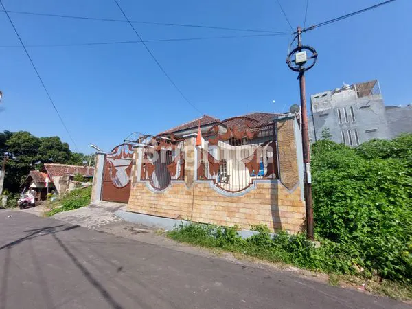 image RUMAH DI JALAN BUNGA MERAK MALANG (1)