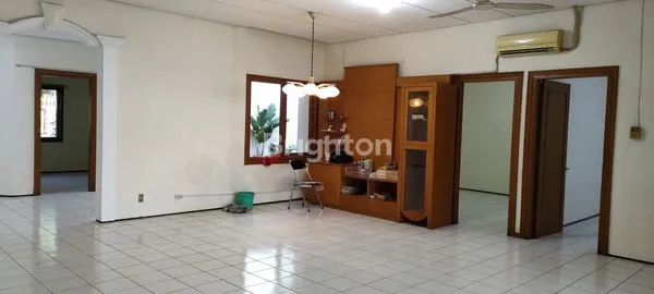 image RUMAH BINTANG DIPONGGO DEKAT MALL, MAYJEND SUNGKONO, PUSAT BISNIS DAN KOMERSIAL (2)