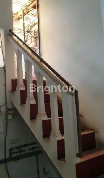 image RUMAH PLOSO TIMUR BENTUK TANAH NGANTONG (6)